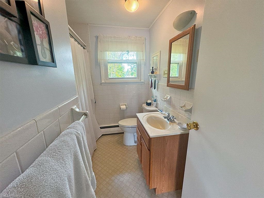 78 Engrem Avenue, Unit 7 Rutland, VT 05701 - Photo 3 of 15
