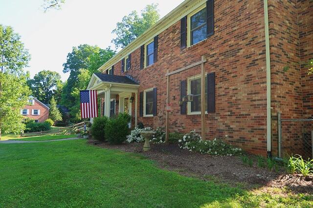 145 Elizabeth Drive Ridgeway, VA 24148 - Photo 4 of 47 3