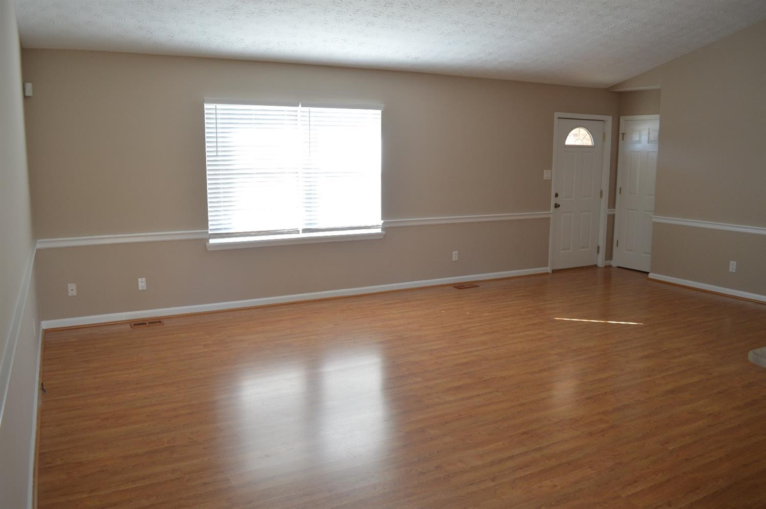 125 Robert Road Nicholasville, KY 40356 - Photo 6 of 19 Listing Photo