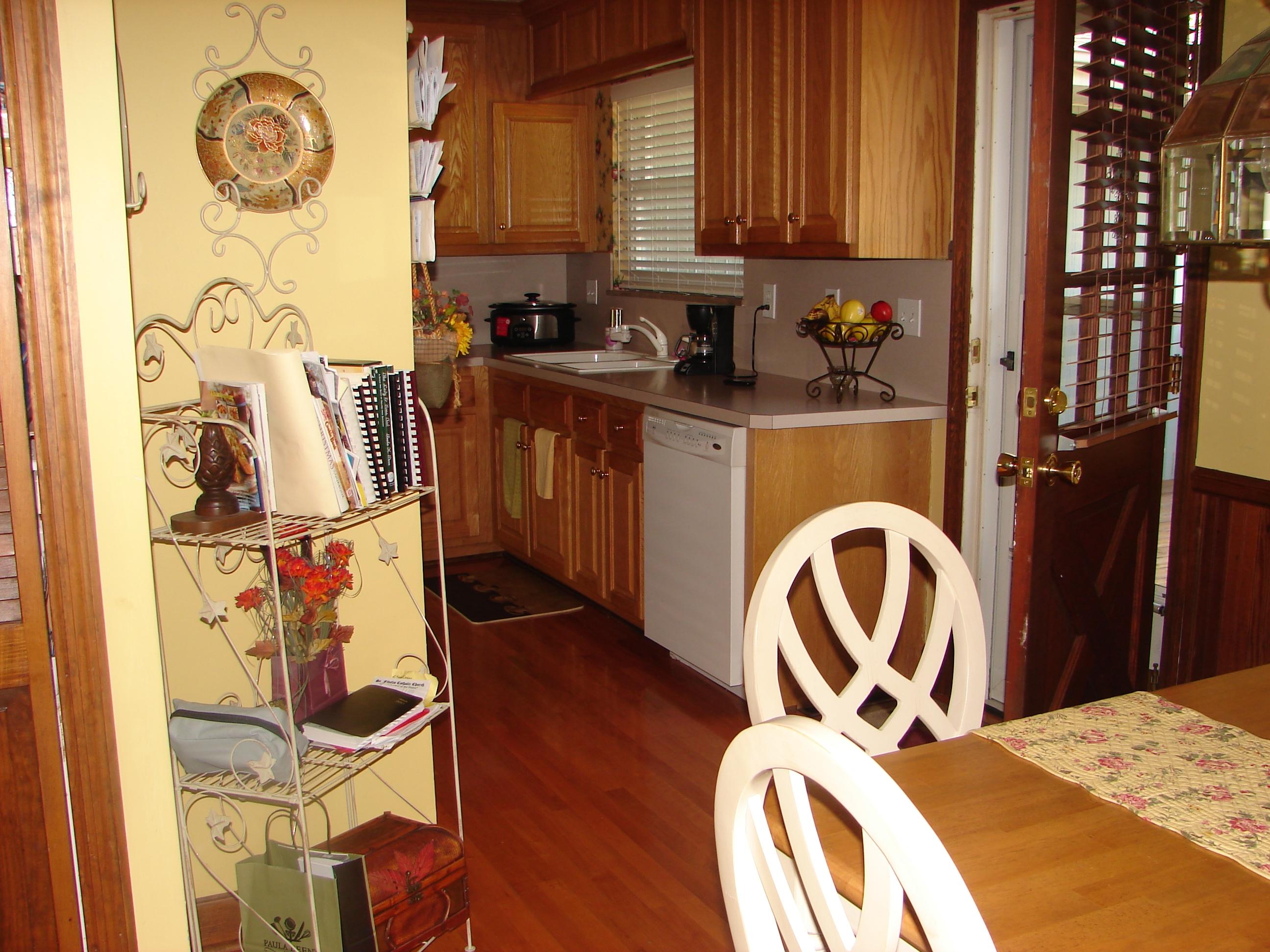 907 Riverbend Road Clinton, TN 37716 - Photo 14 of 35 DSC04337