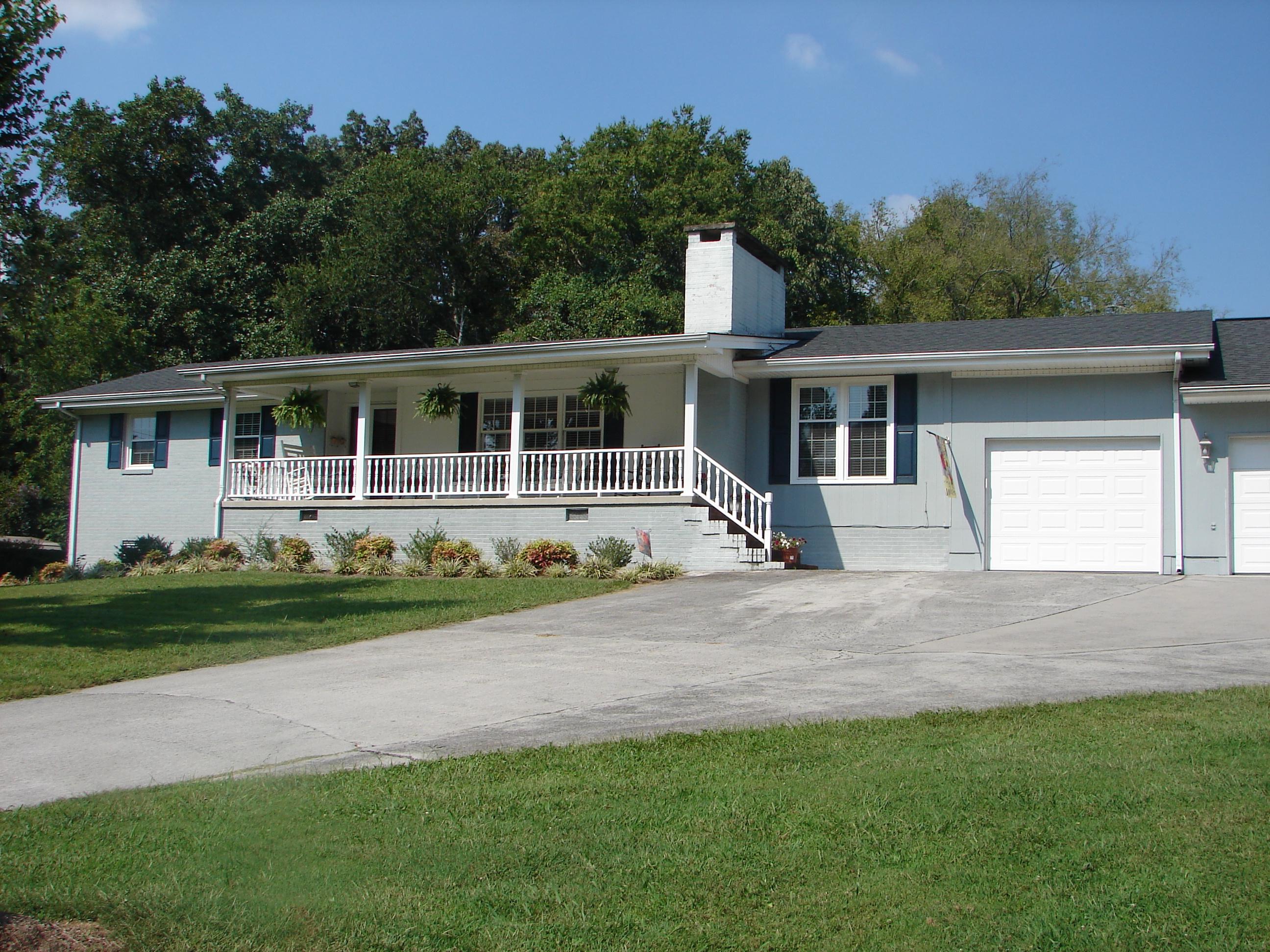 907 Riverbend Road Clinton, TN 37716 - Photo 3 of 35 DSC04326