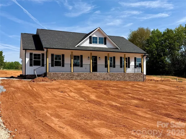 $345,000 | 2976 West Highway 27, Lincolnton, NC 28092