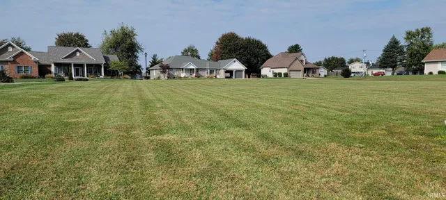 $54,000 | 329 Meadow Lane, Linton, IN 47441