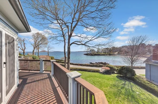 $6,900,000 | 73-75 Harbor Street, Manchester, MA 01944