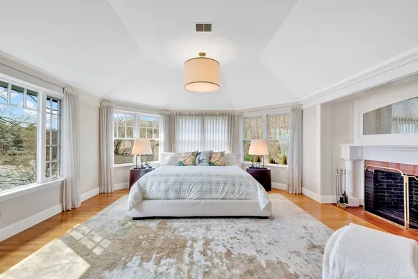 $6,900,000 | 73-75 Harbor Street, Manchester, MA 01944
