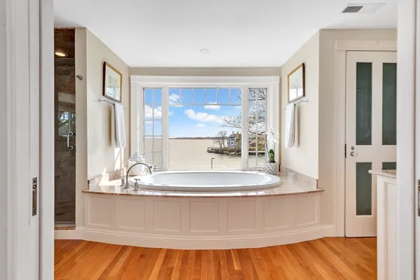 $6,900,000 | 73-75 Harbor Street, Manchester, MA 01944