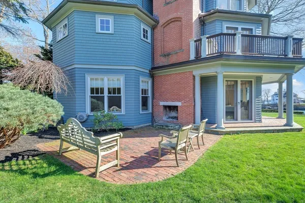 $6,900,000 | 73-75 Harbor Street, Manchester, MA 01944