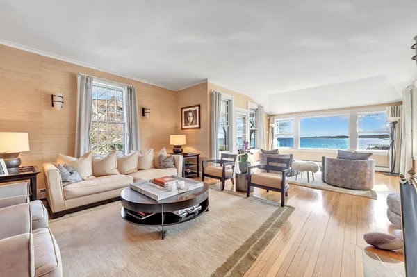 $6,900,000 | 73-75 Harbor Street, Manchester, MA 01944