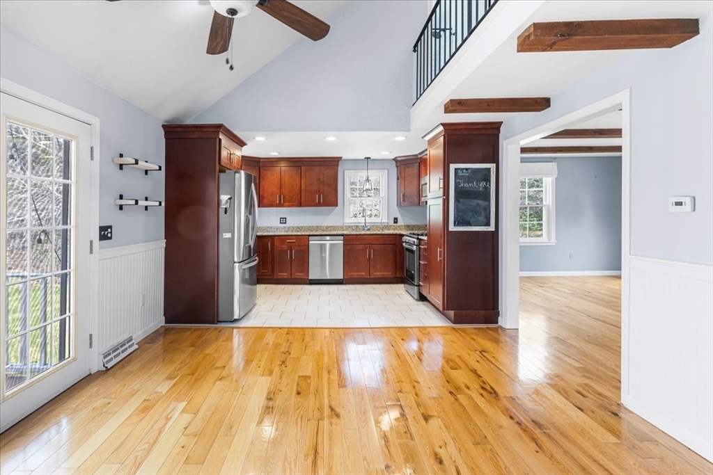 113 Walnut Plain Road Rochester, MA 02770 - Photo 16 of 41