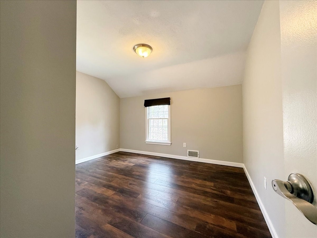 113 Walnut Plain Road Rochester, MA 02770 - Photo 28 of 41