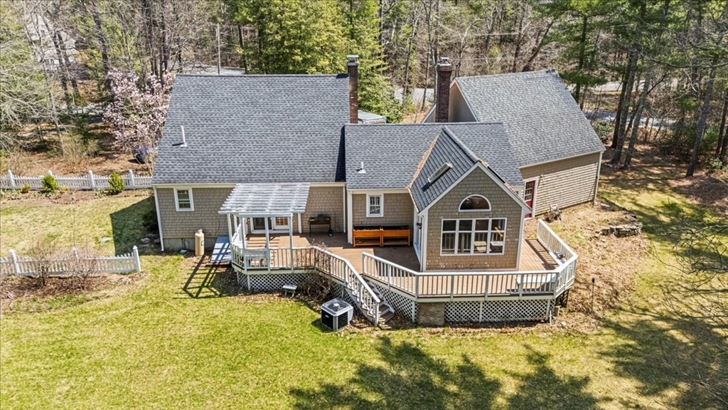 113 Walnut Plain Road Rochester, MA 02770 - Photo 4 of 41