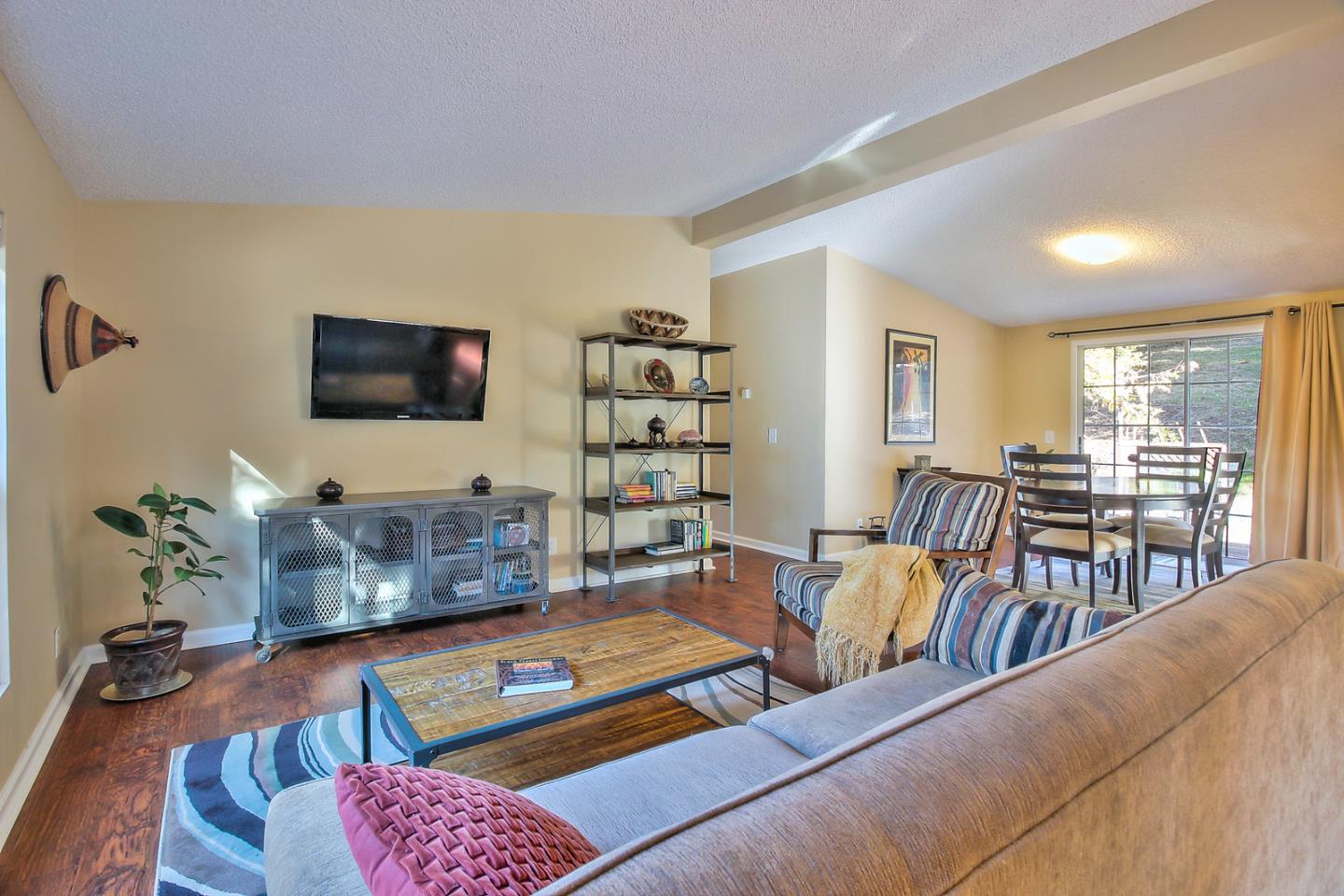 8960 Oak Road Salinas, CA 93907 - Photo 6 of 23 Gallery Image 6