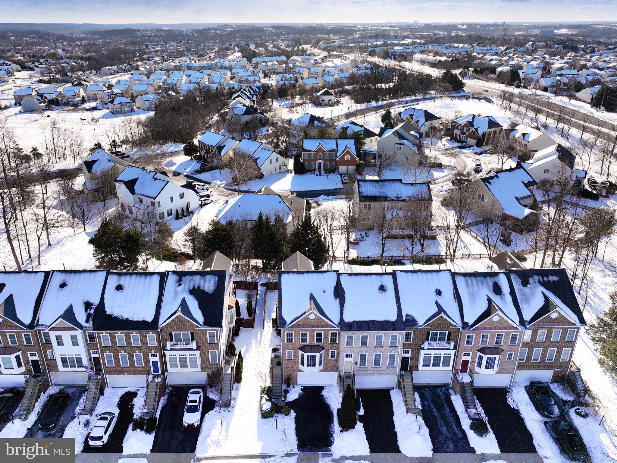 18544 Pineview Square Leesburg, VA 20176 - Photo 32 of 43 Backs to common area and detached homes