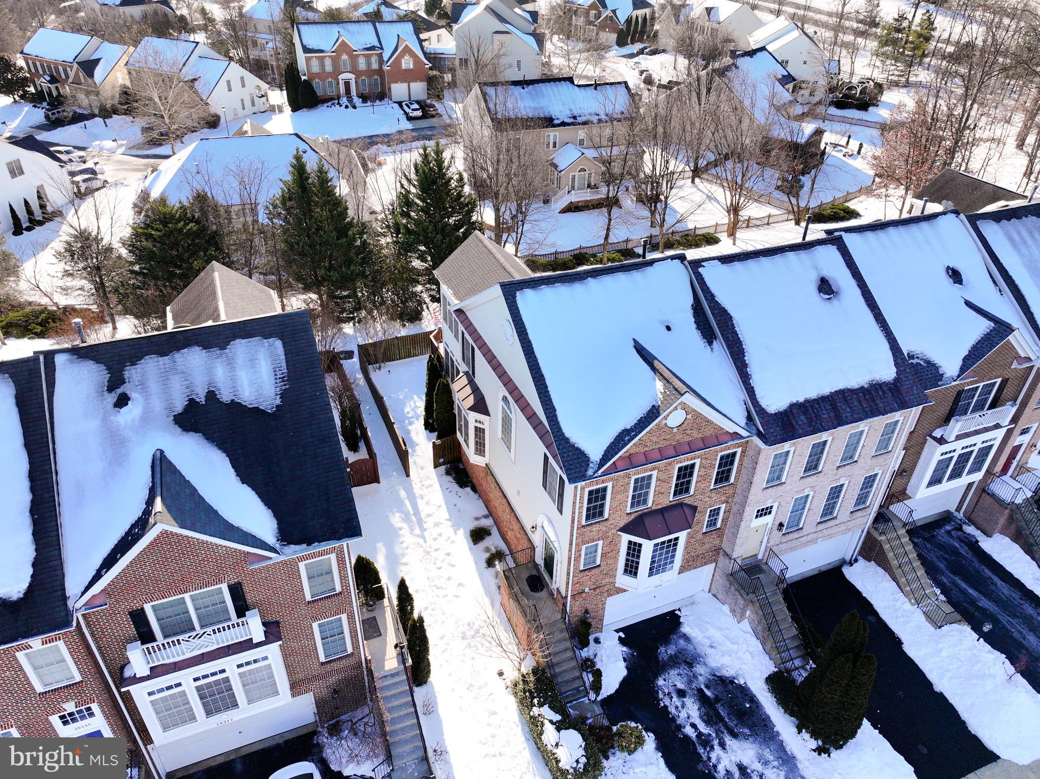 18544 Pineview Square Leesburg, VA 20176 - Photo 33 of 43 Largest model TH w/3 level bumpout-Spring Lakes