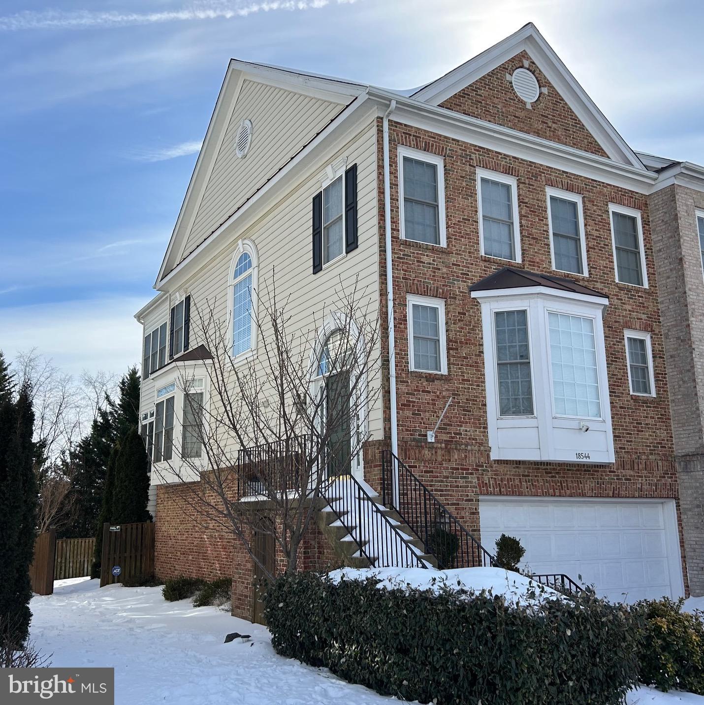 18544 Pineview Square Leesburg, VA 20176 - Photo 37 of 43 Beazer built home - Chadwicke with 3 level bumpout