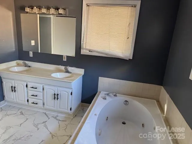 $2,300 | 3417 Sandy Porter Road, Charlotte, NC 28273