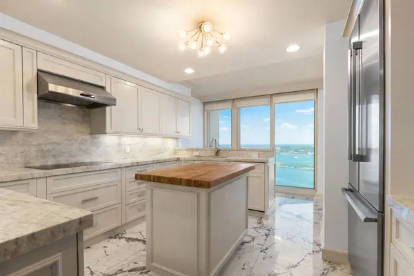 $5,995,000 | 529 South Flagler Drive, Unit 12 GH, West Palm Beach, FL 33401