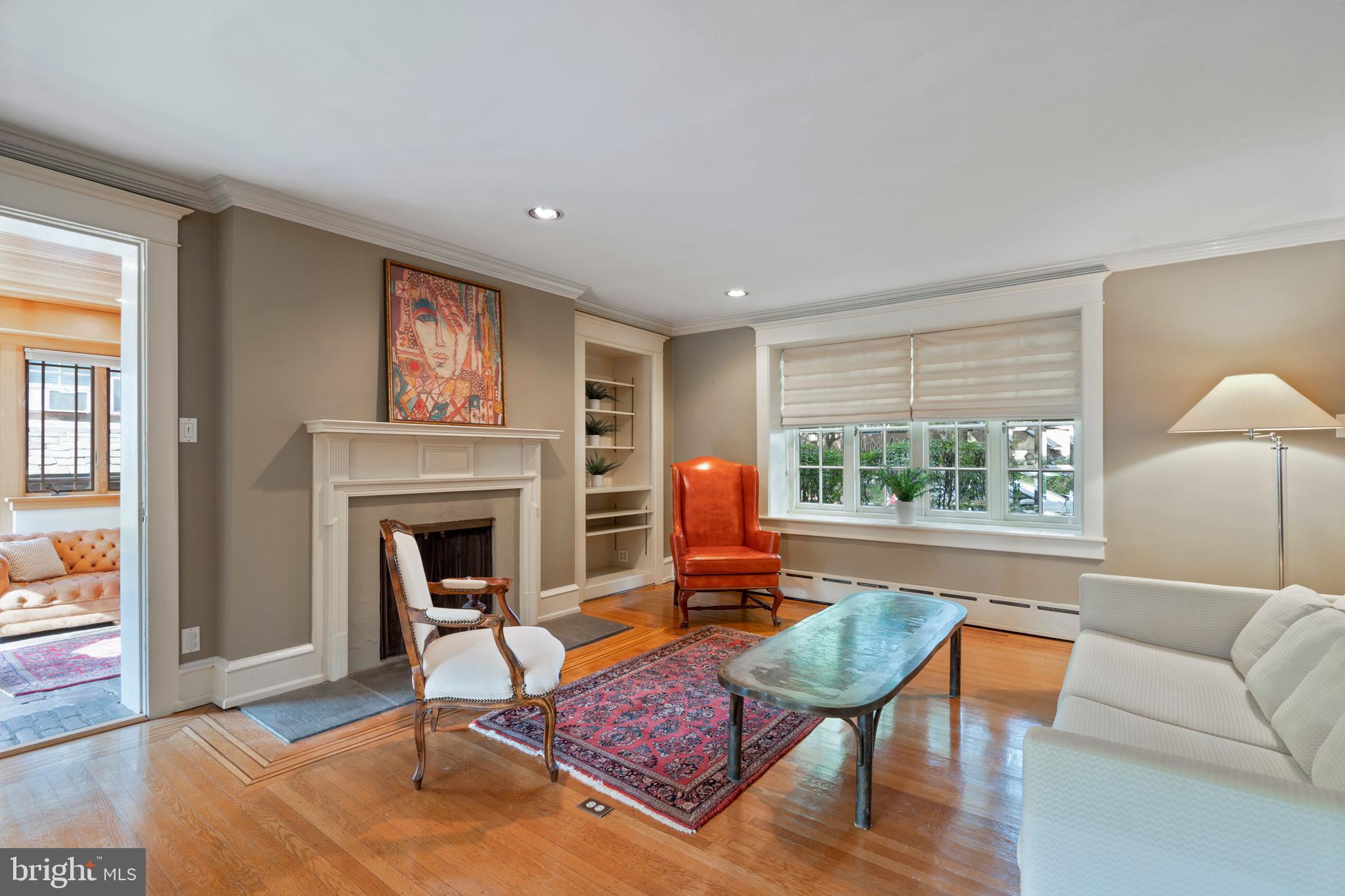 32 Hilltop Road Philadelphia, PA 19118 - Photo 11 of 61