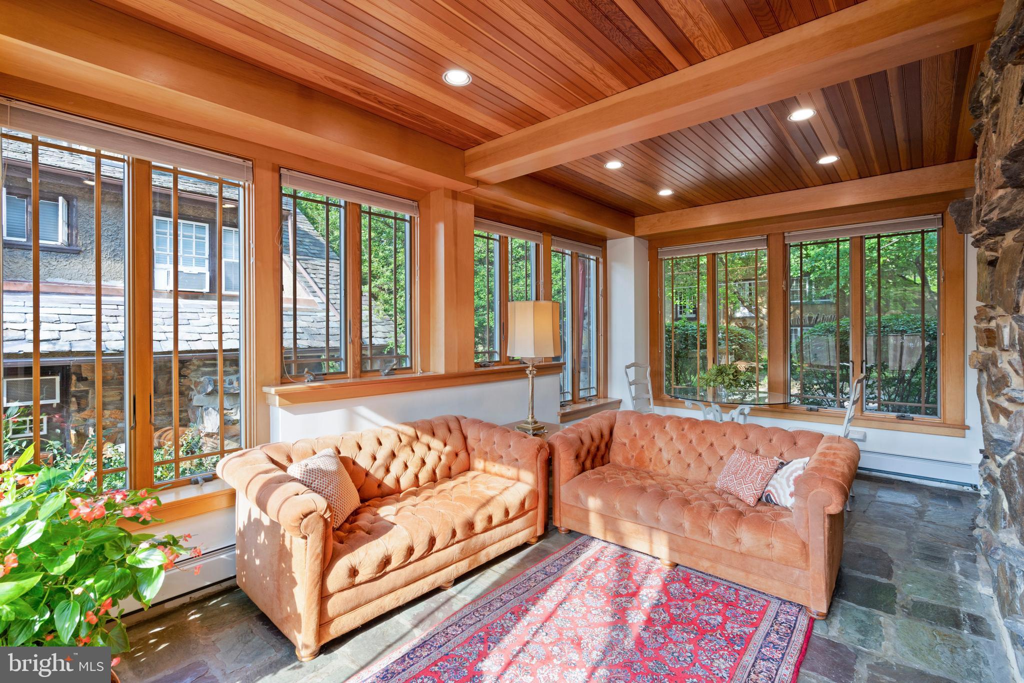 32 Hilltop Road Philadelphia, PA 19118 - Photo 13 of 61