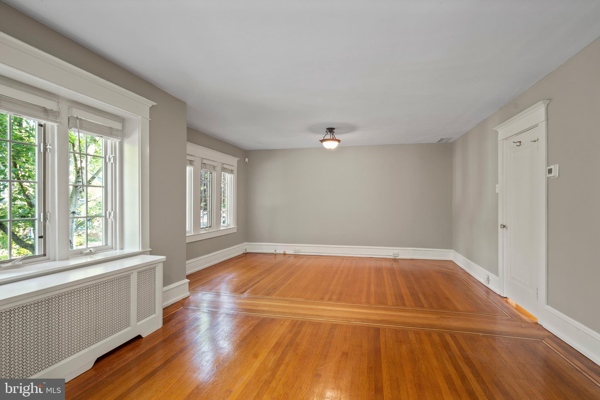 32 Hilltop Road Philadelphia, PA 19118 - Photo 44 of 61 Master