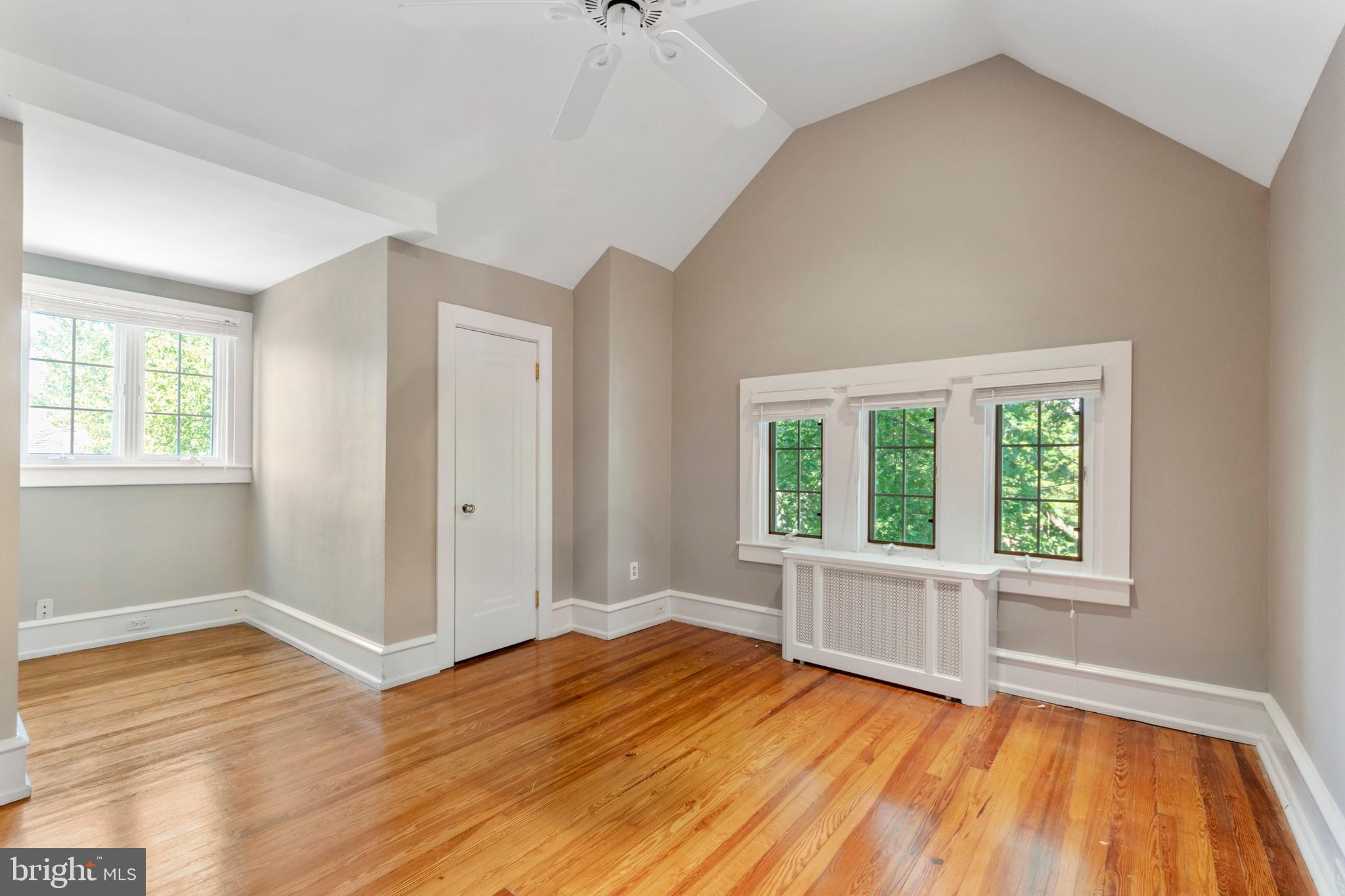 32 Hilltop Road Philadelphia, PA 19118 - Photo 49 of 61 Bedroom 5 - 3rd FL