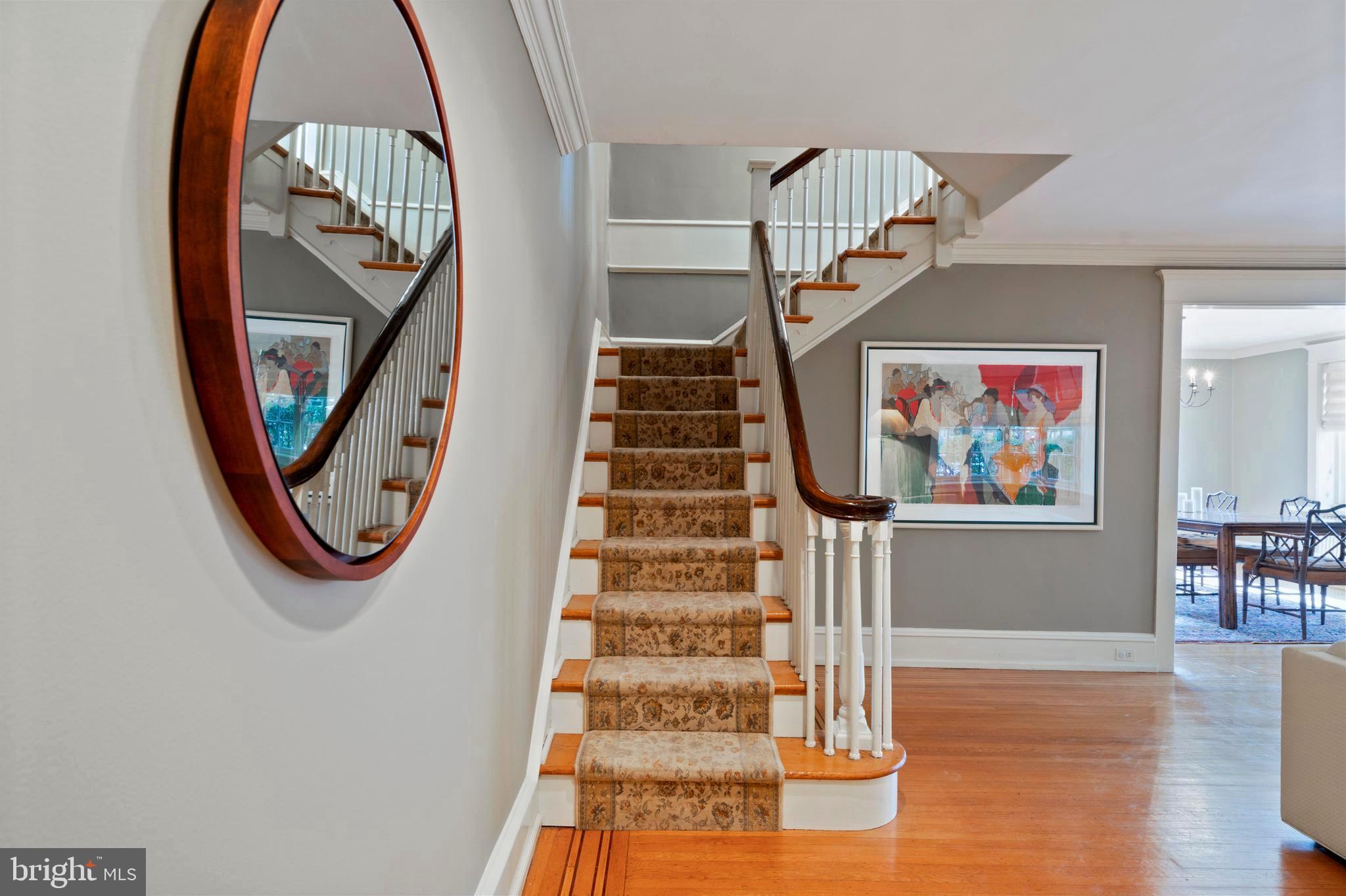 32 Hilltop Road Philadelphia, PA 19118 - Photo 6 of 61