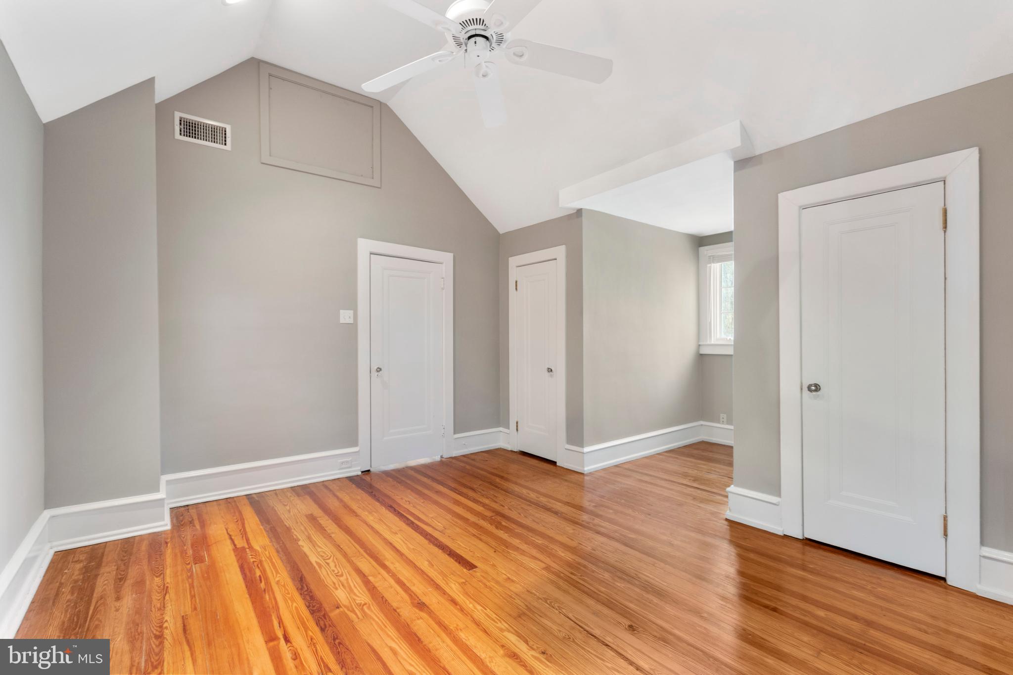 32 Hilltop Road Philadelphia, PA 19118 - Photo 51 of 61