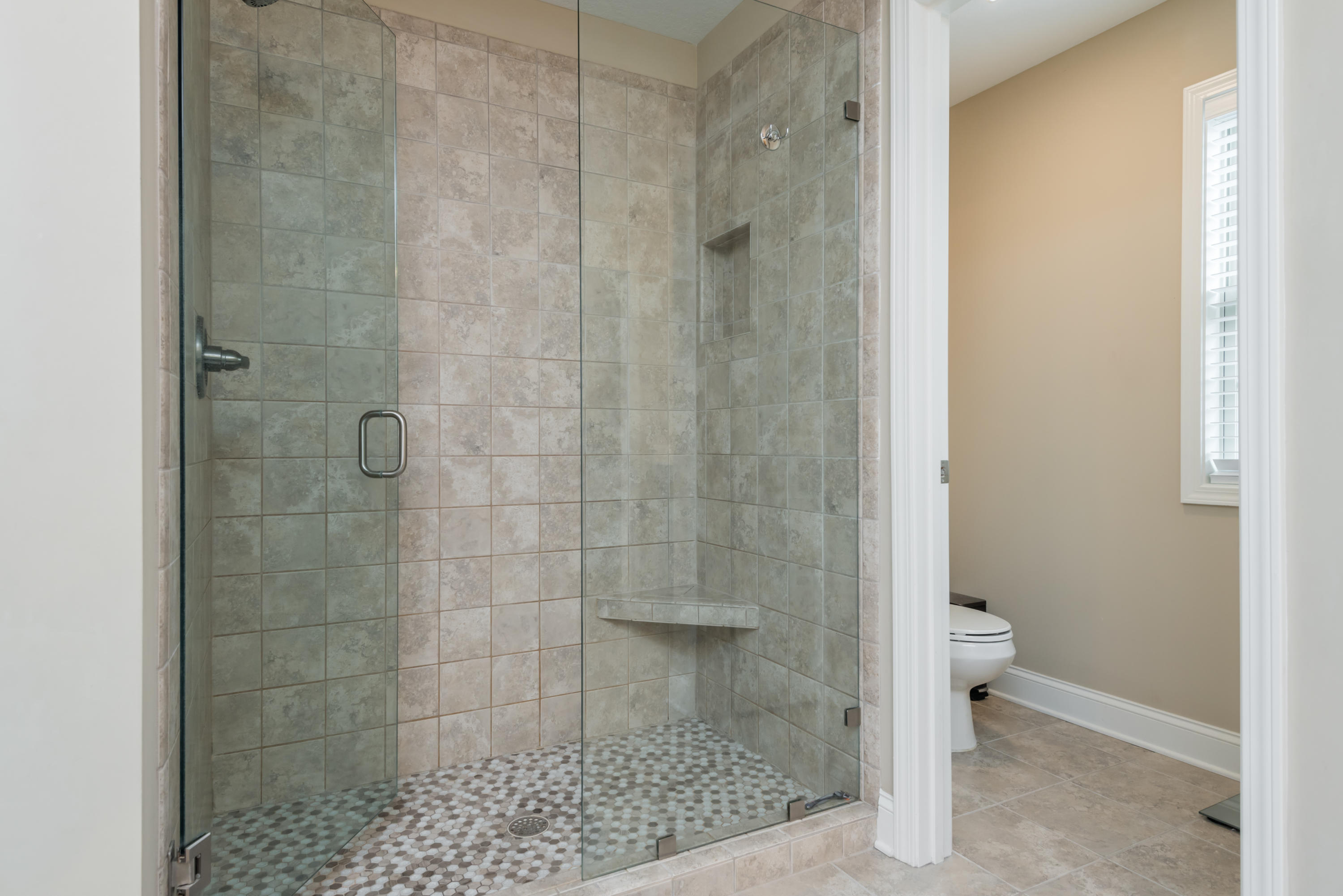 620 Autry Ridge Lane Knoxville, TN 37934 - Photo 31 of 34 Master Bath