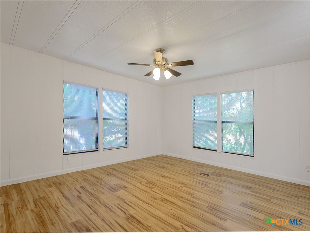 3041 Fm 671 Luling, TX 78648 - Photo 4 of 17