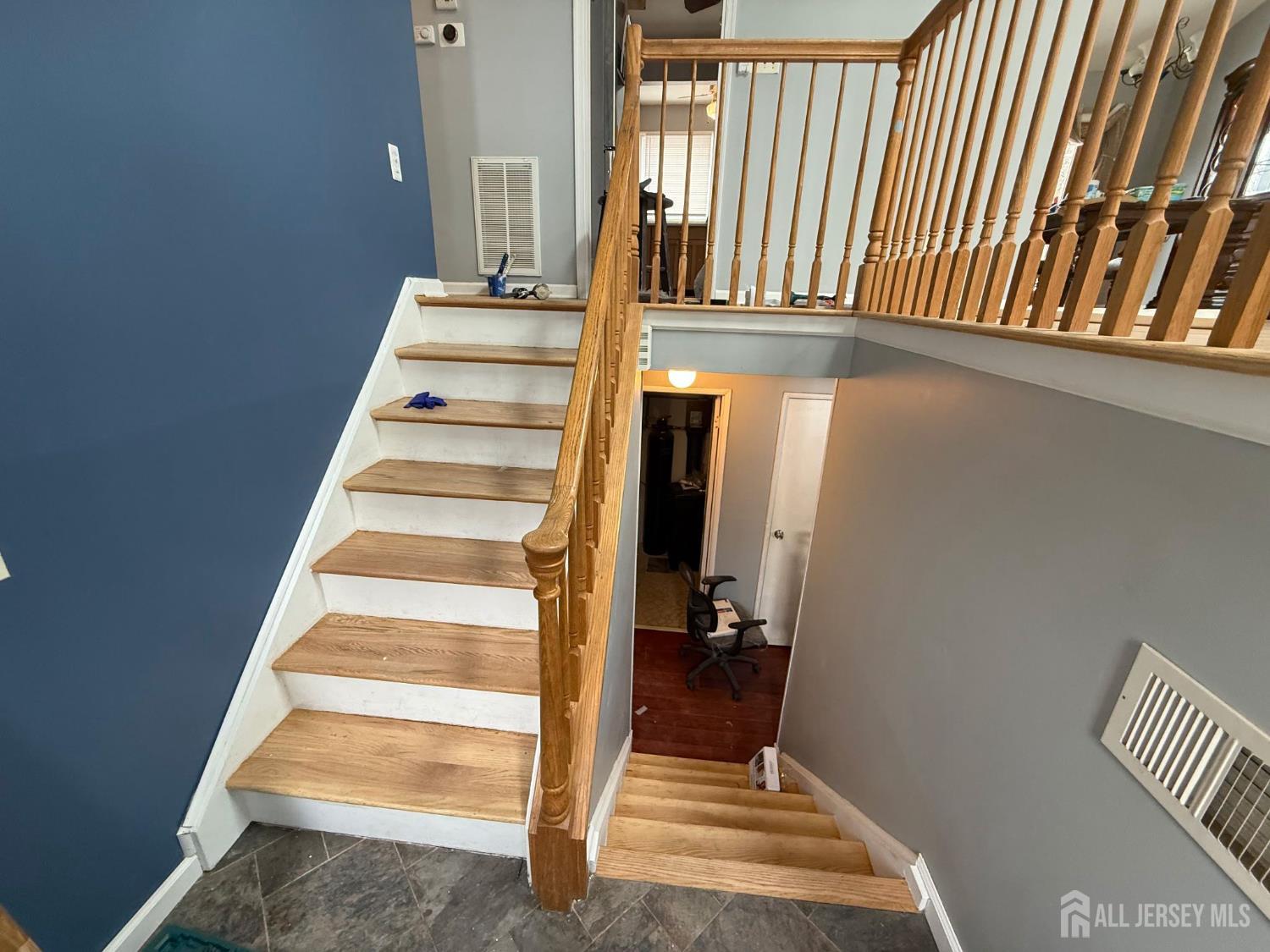 25 Bartman Road East Brunswick, NJ 08816 - Photo 4 of 13