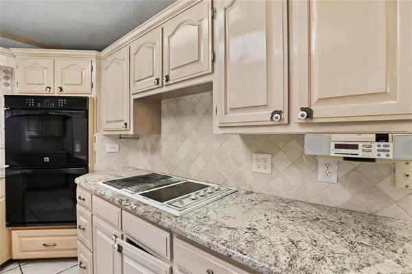 $595,000 | 302 Wilcoxson Street, Farmersville, TX 75442