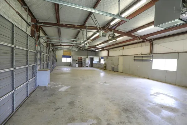 $595,000 | 302 Wilcoxson Street, Farmersville, TX 75442