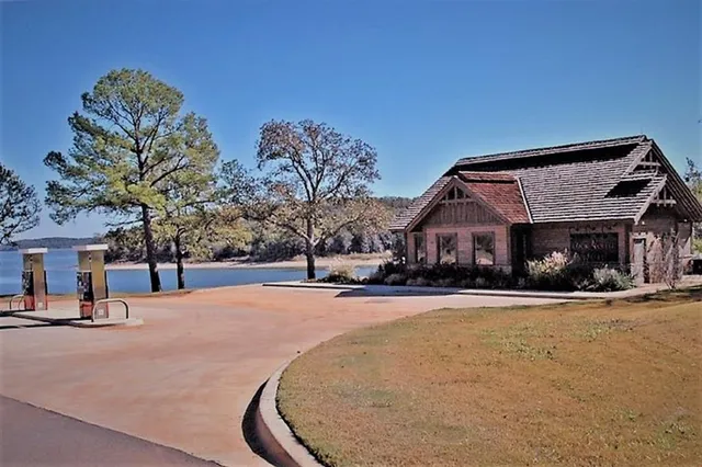$39,990 | 847 Eagle Oaks Drive, Gordonville, TX 76245