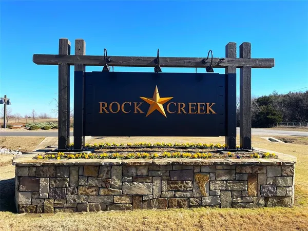 $39,990 | 847 Eagle Oaks Drive, Gordonville, TX 76245