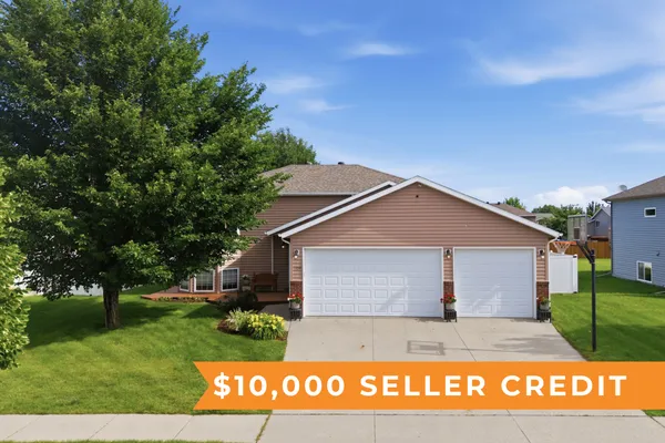 $340,000 | 1268 39th Avenue South, Moorhead, MN 56560