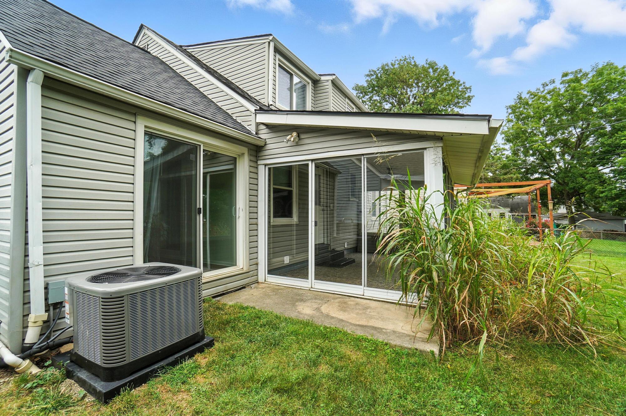 905 Kinnear Road Columbus, OH 43212 - Photo 51 of 67 New AC