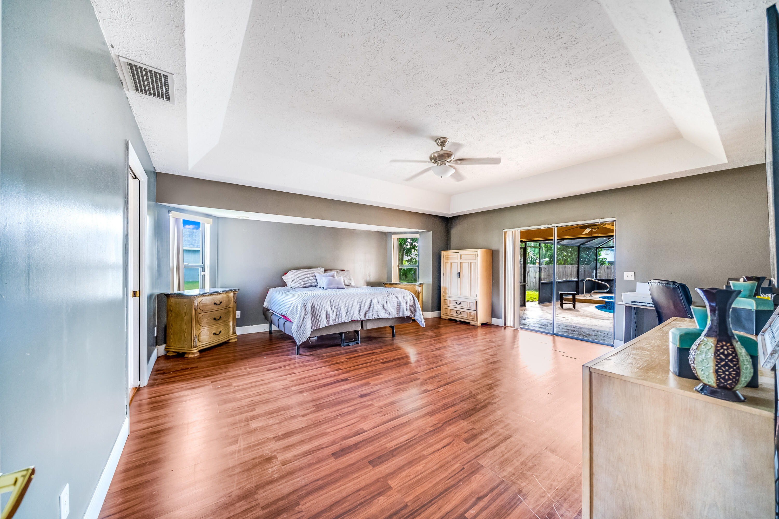 932 Southwest Del Rio Boulevard Port St. Lucie, FL 34953 - Photo 16 of 30 JOY01366