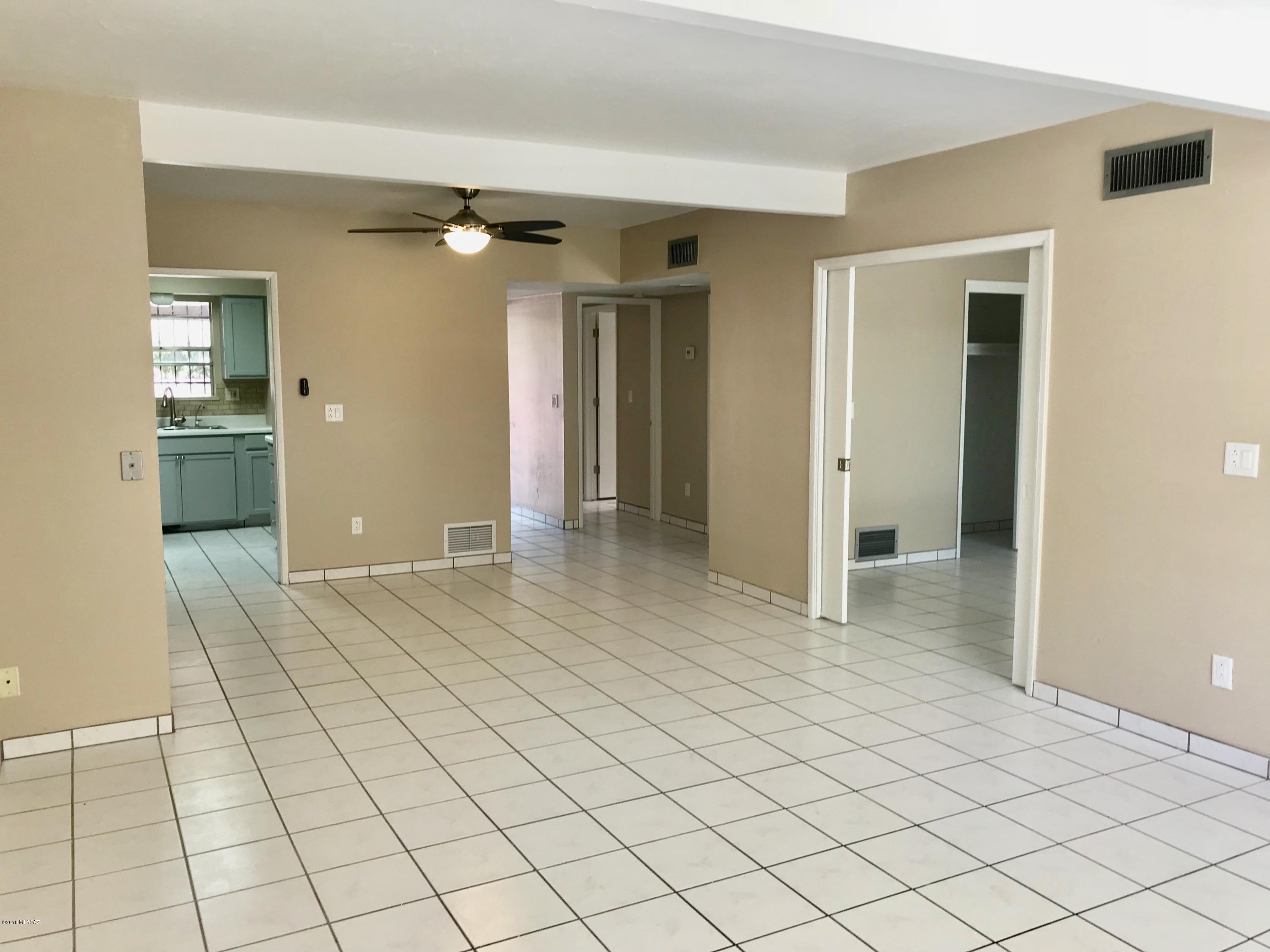 3750 North Country Club Road, Unit 15 Tucson, AZ 85716 - Photo 8 of 22