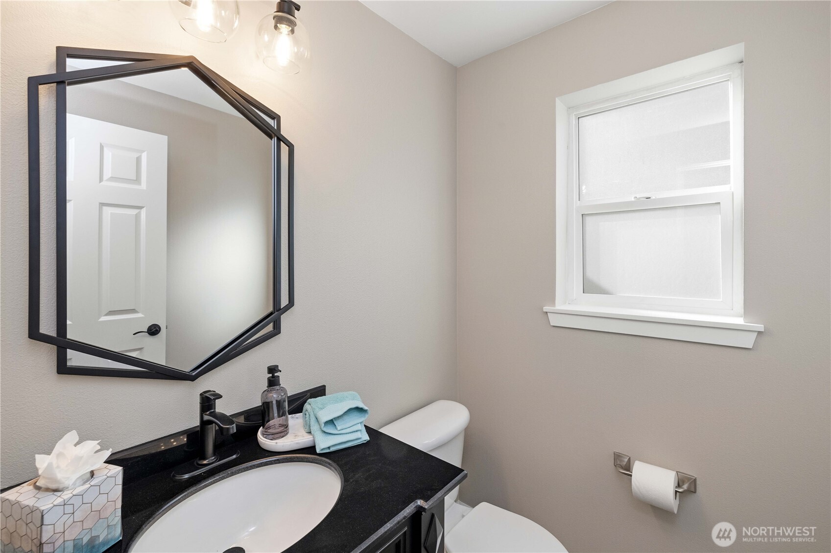 27456 237th Place Southeast Maple Valley, WA 98038 - Photo 17 of 40