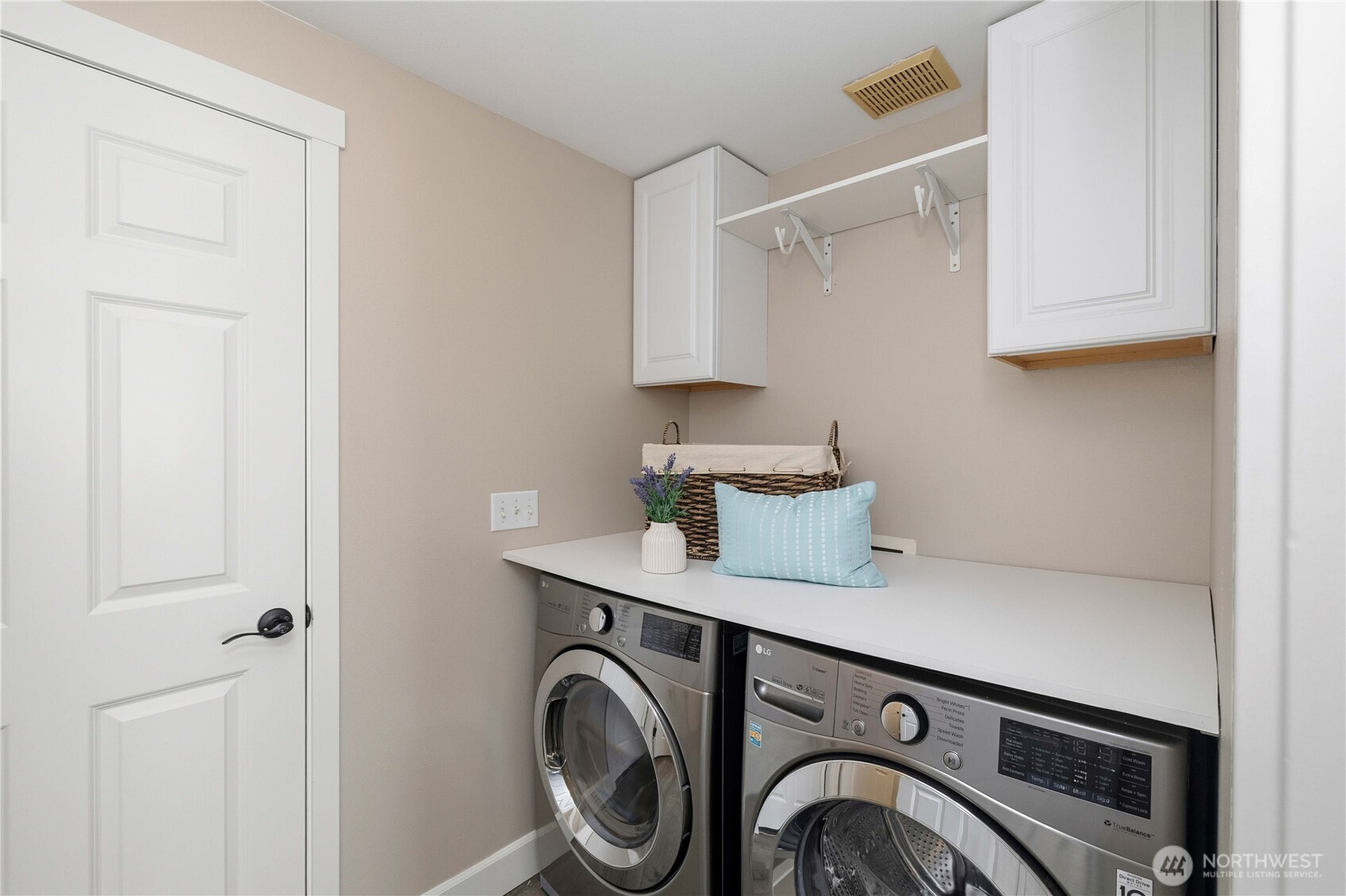 27456 237th Place Southeast Maple Valley, WA 98038 - Photo 35 of 40