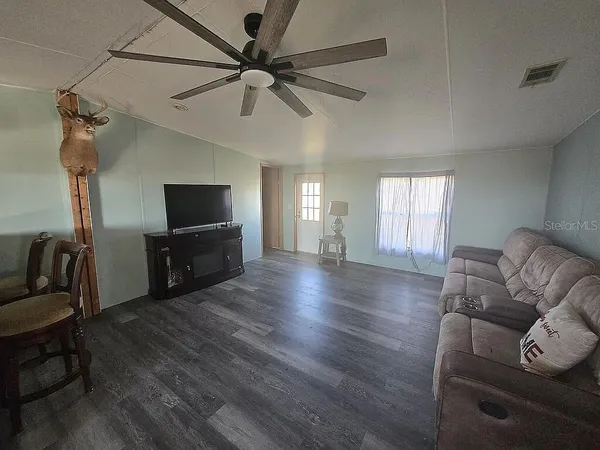 $450,000 | 814 Dachshund Road, Sebring, FL 33870