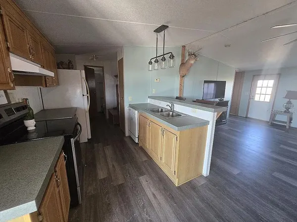 $450,000 | 814 Dachshund Road, Sebring, FL 33870