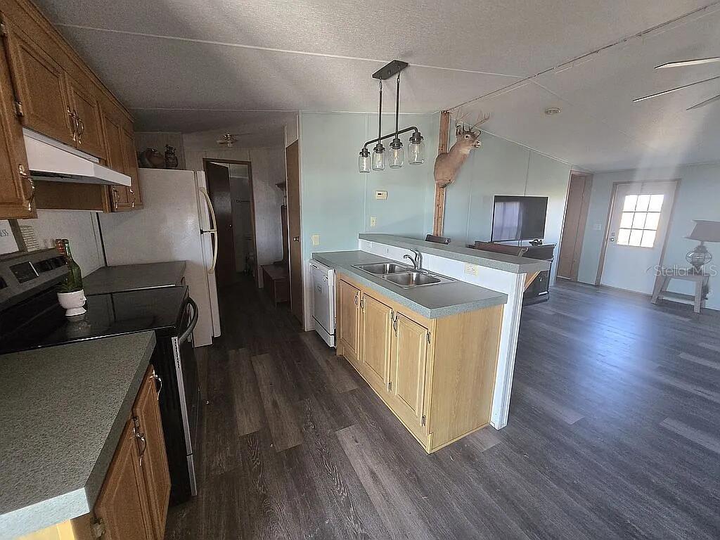 814 Dachshund Road Sebring, FL 33870 - Photo 9 of 32