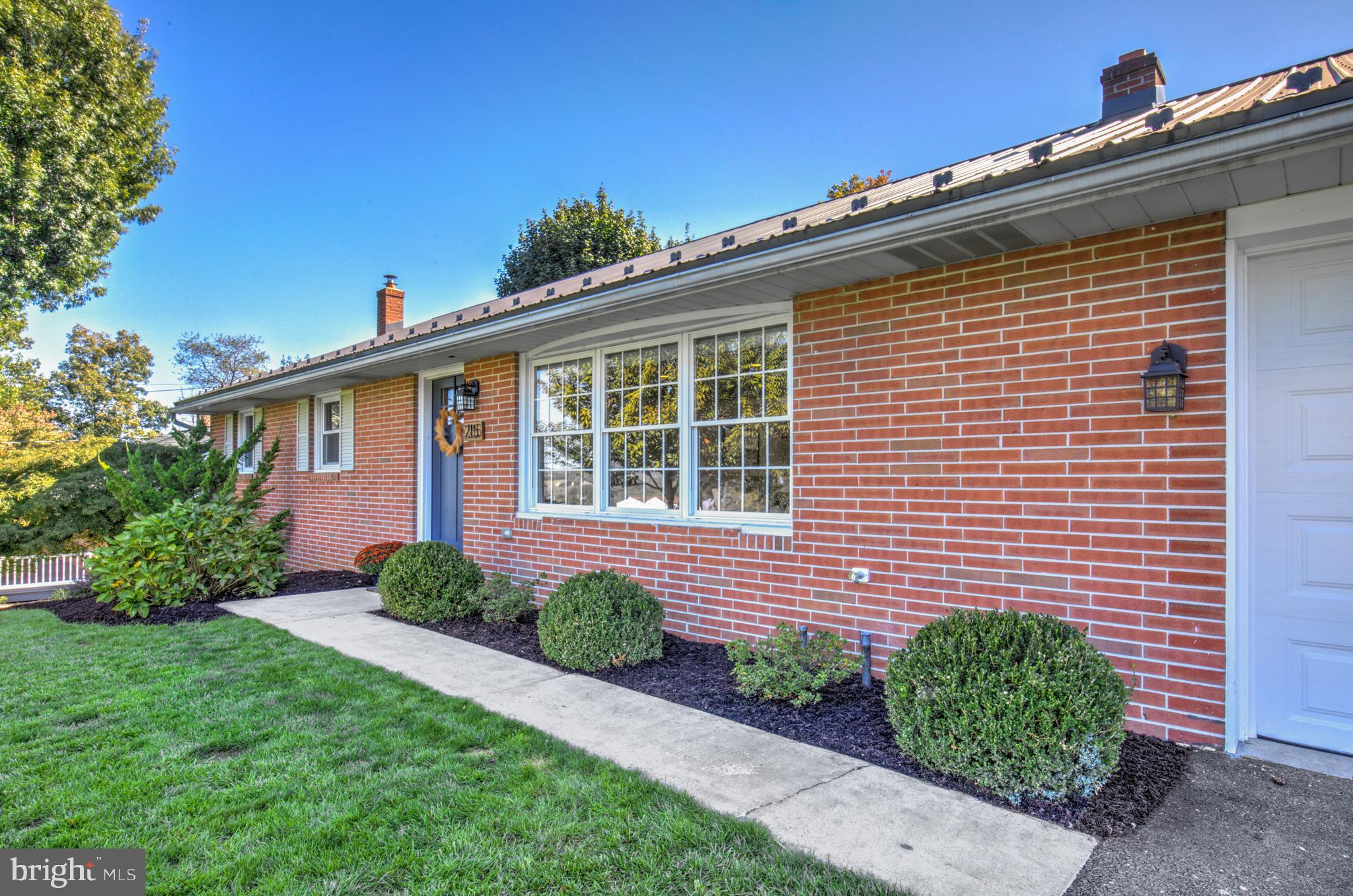 215 Snavely Mill Road Lititz, PA 17543 - Photo 2 of 30 Timeless beauty of brick