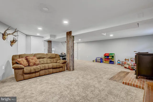 $430,000 | 215 Snavely Mill Road, Lititz, PA 17543