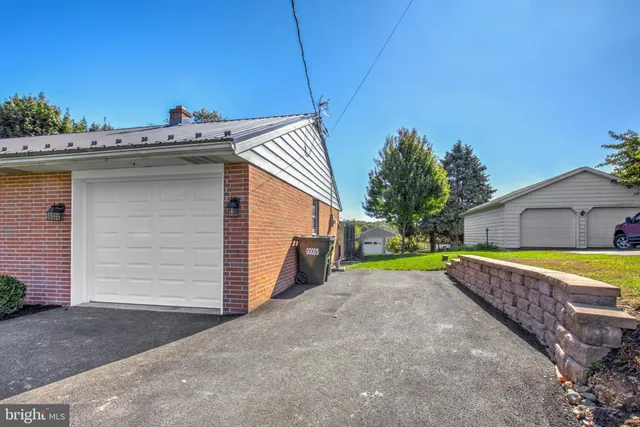 $430,000 | 215 Snavely Mill Road, Lititz, PA 17543