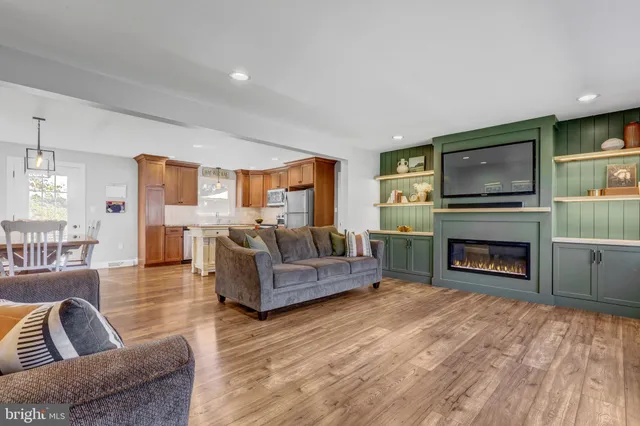 $430,000 | 215 Snavely Mill Road, Lititz, PA 17543