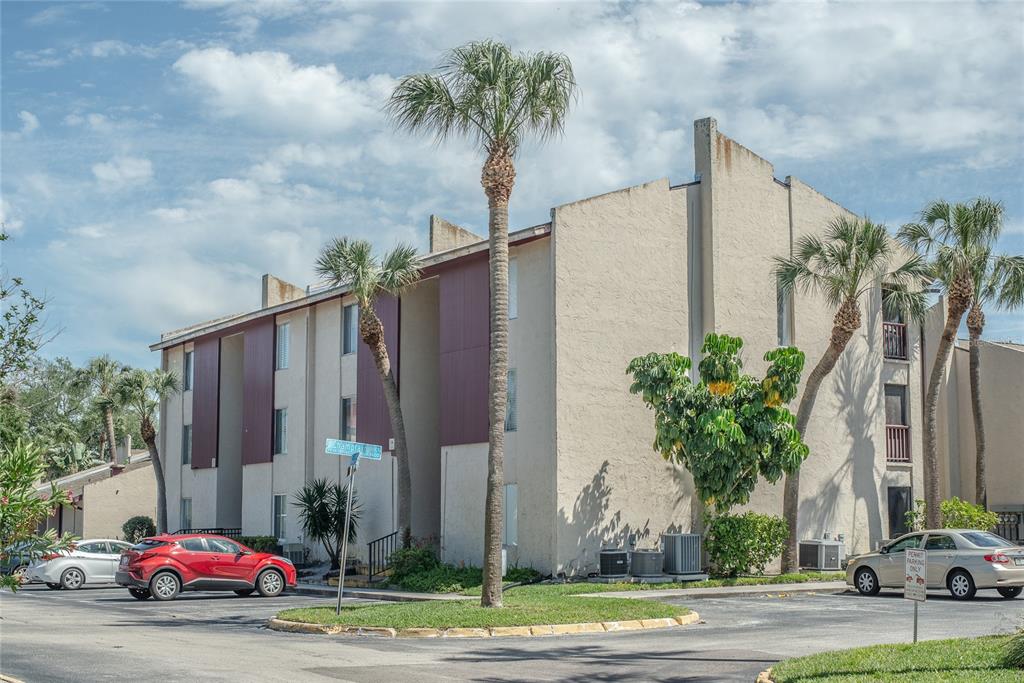 3818 North Lake Dr Unit 75  