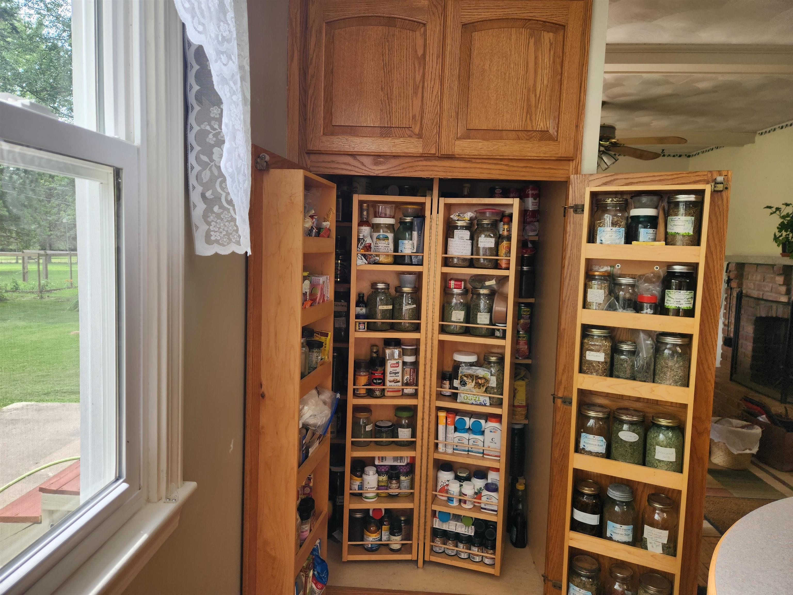 2011 Flanders Road Charlotte, MI 48813 - Photo 18 of 90