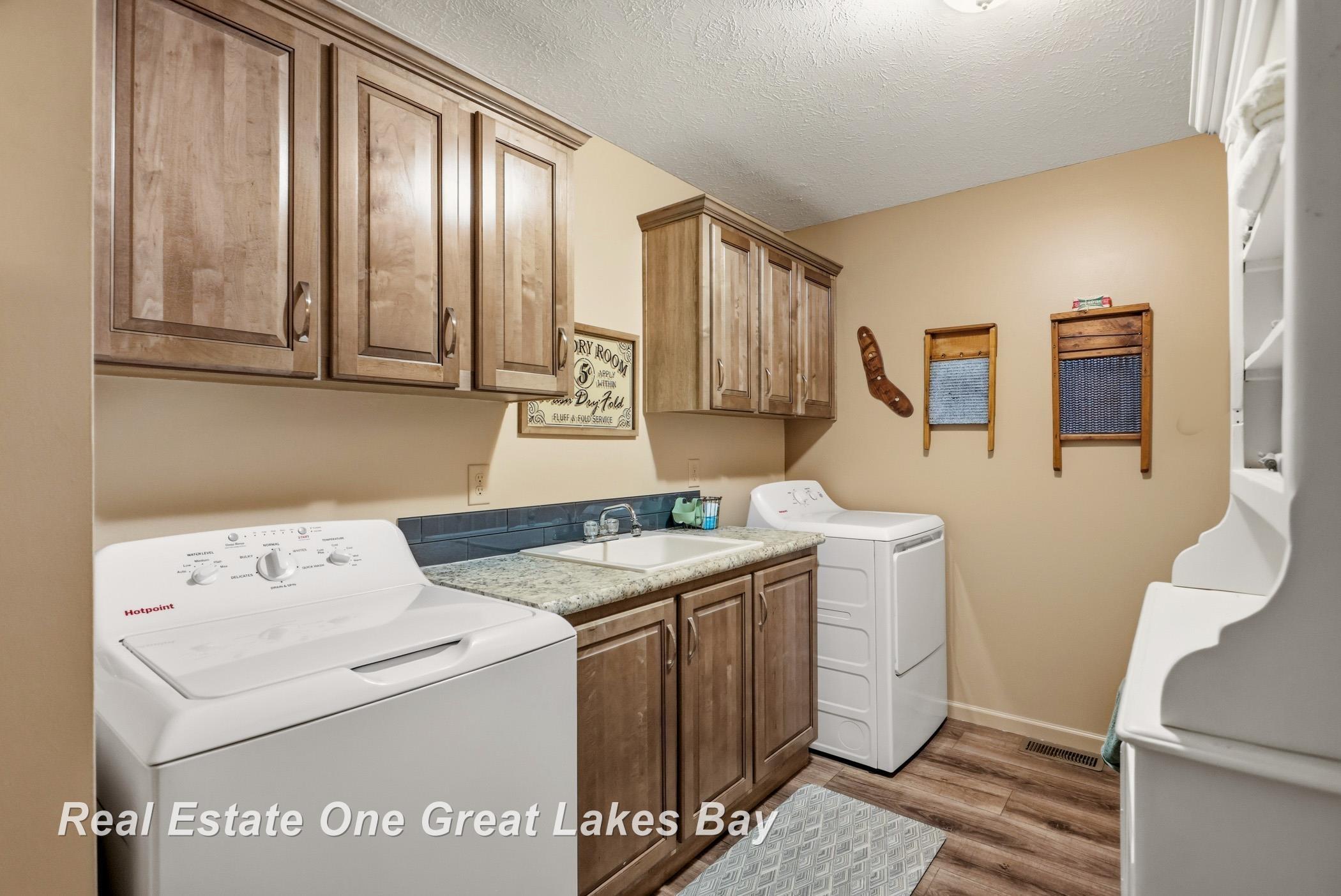 6801 Standish Road Bentley, MI 48613 - Photo 40 of 50